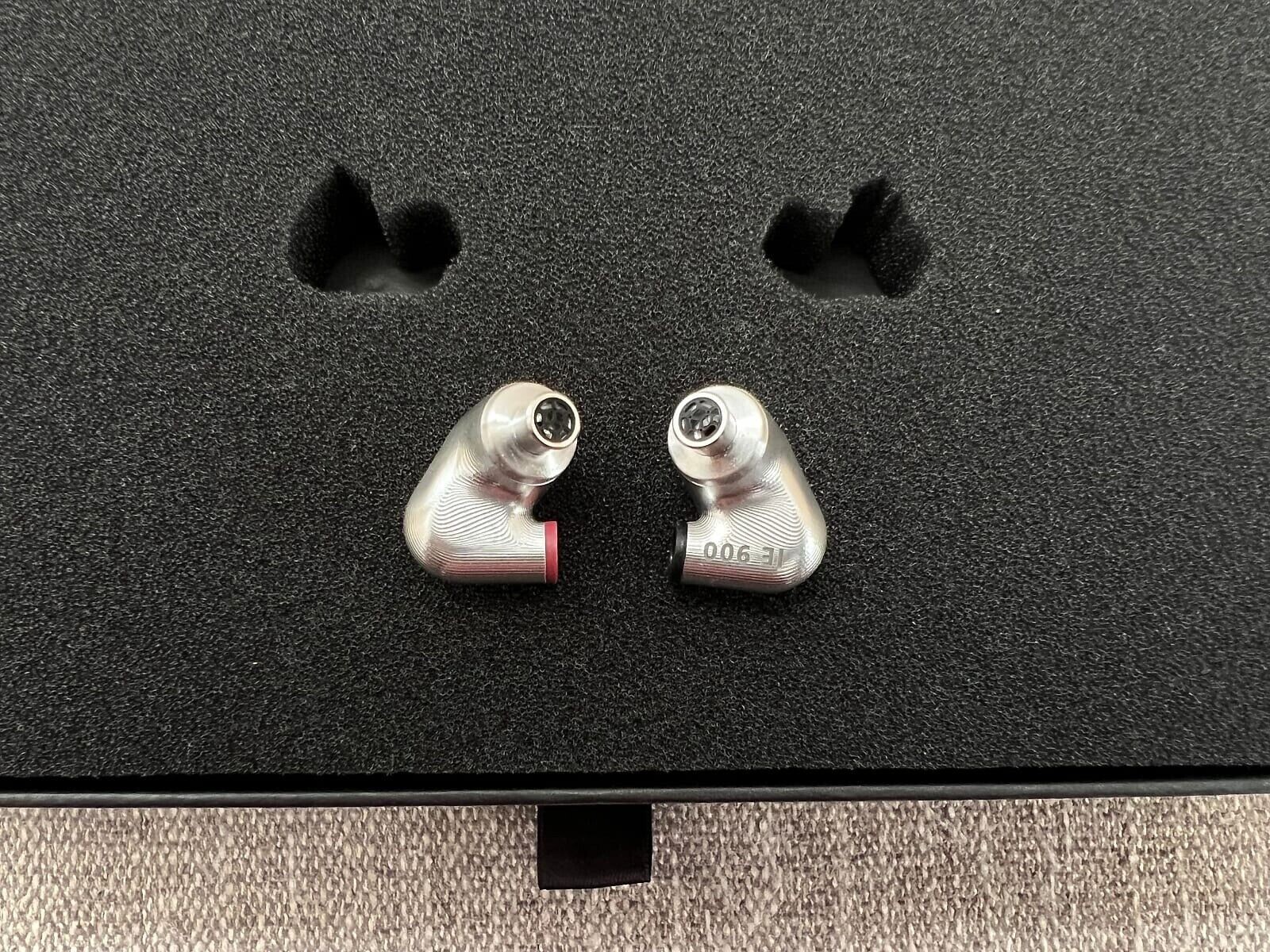Sennheiser IE 900 Audiophile in-Ear Monitors – TrueResponse Transducers with X3R