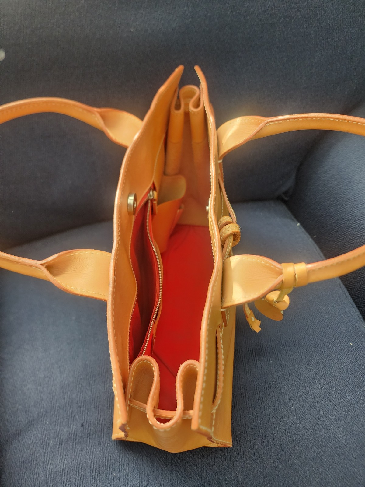 Dooney & Bourke Tan Satchel Top Handle Bag Double Handles Alto Italy