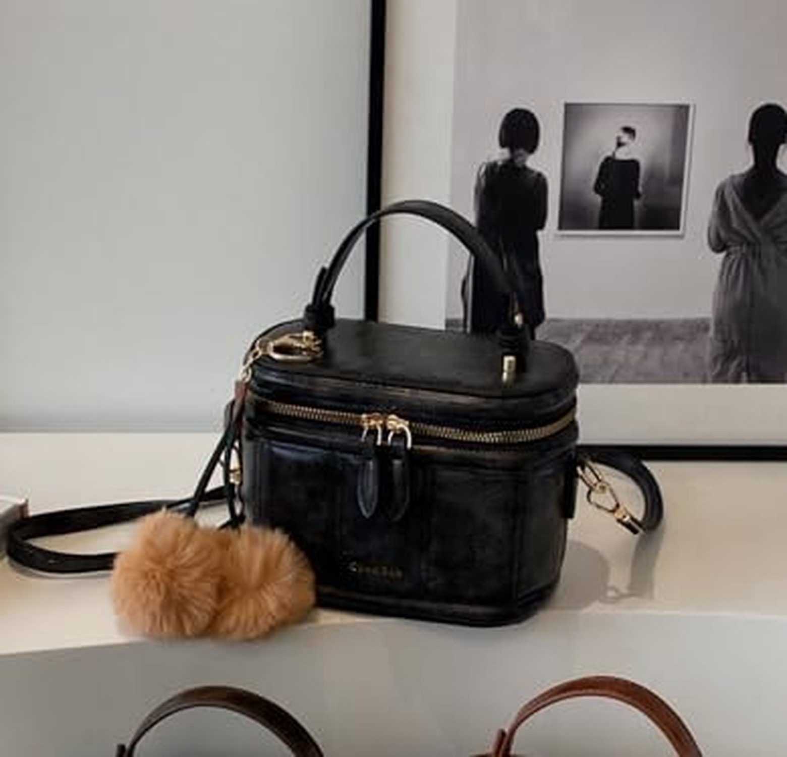 Box Water Bucket Bag Handheld Stylish Designer Crossbody Bag for Women Black …
