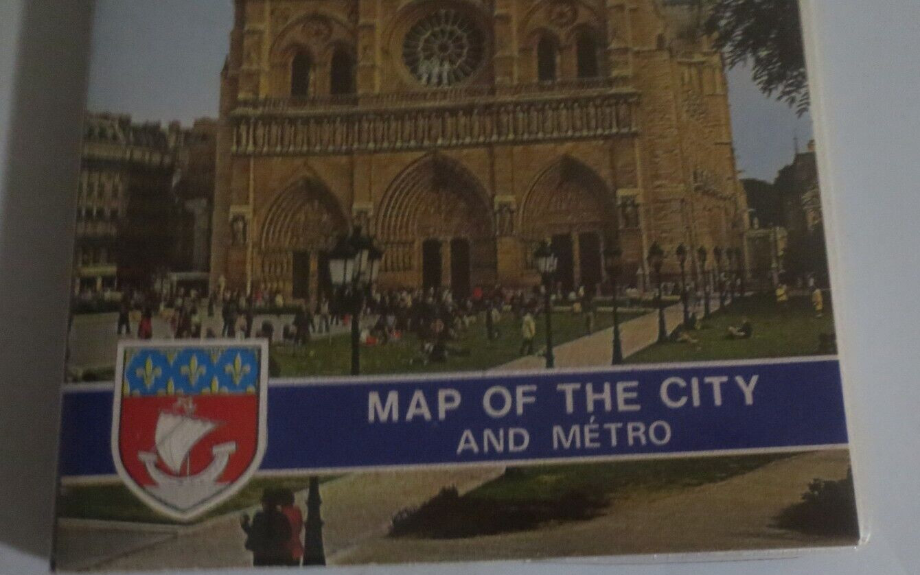 BONECHI COMPLETE GUIDE FOR VISITING PARIS PAPERBACK 156 PGS 8 X 4.5 INCHES 1986
