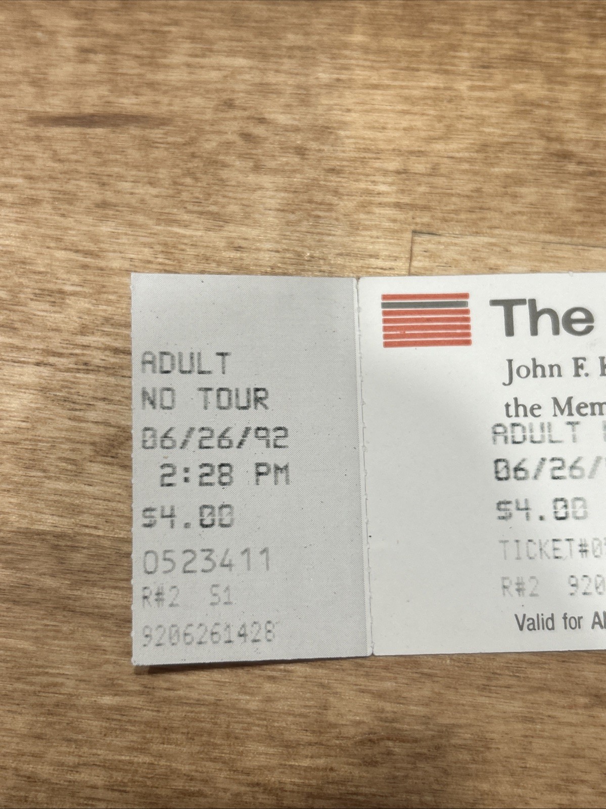 ADMISSION TICKET STUB to THE SIXTH FLOOR MUSEUM AT DEALEY PLAZA Dallas JFK NM-MT