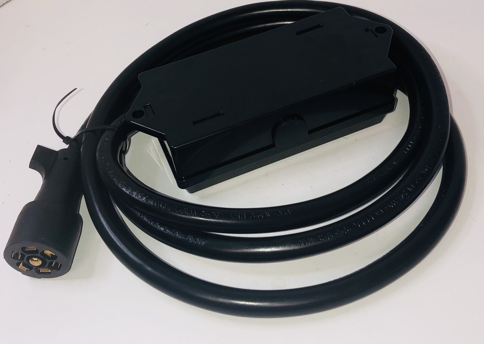 CheeMuii 7-Way Trailer Wiring Harness 8 Foot Cord w/7-Pin Plug & Junction Box RV