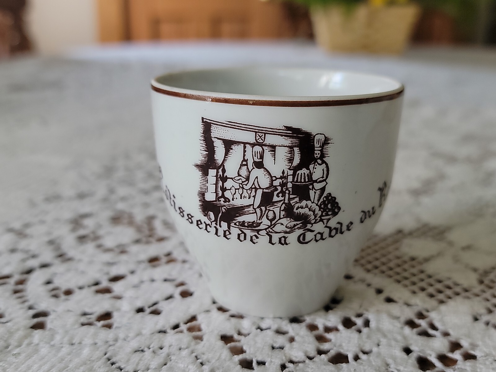 Vintage Rotisserie deLa Table du Roy Paris France Expresso Coffee Cup Restaurant