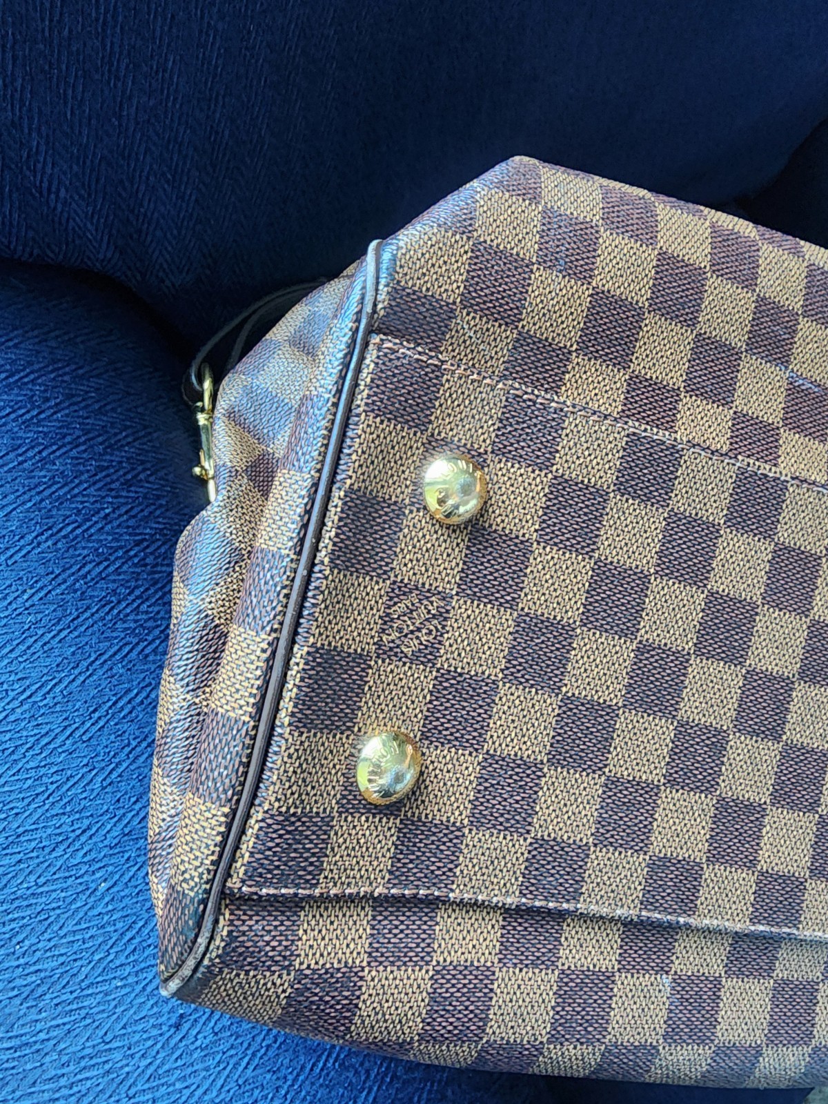 Louis Vuitton Trevi GM Damier Ebene Satche/Top Handle Red Interior Beautiful