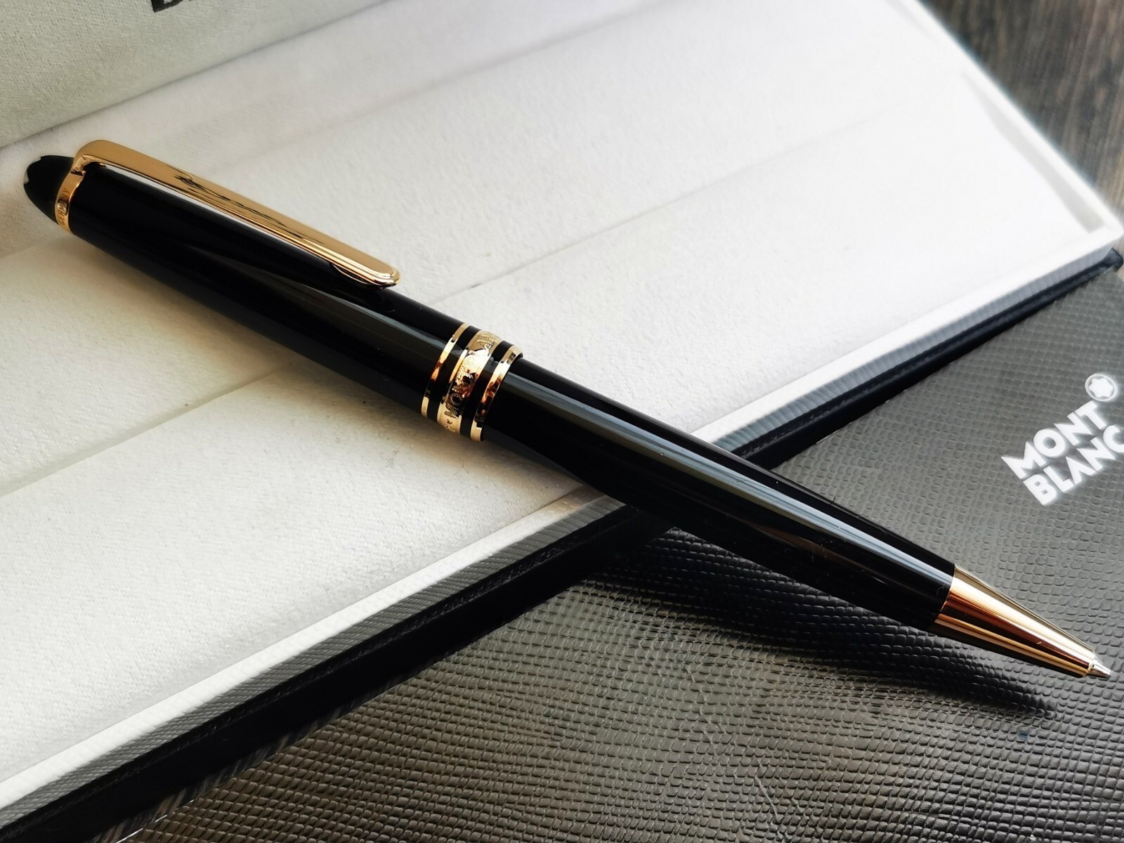 Montblanc Gold Finish Meisterstuck Classique Luxury Ballpoint Pen 164