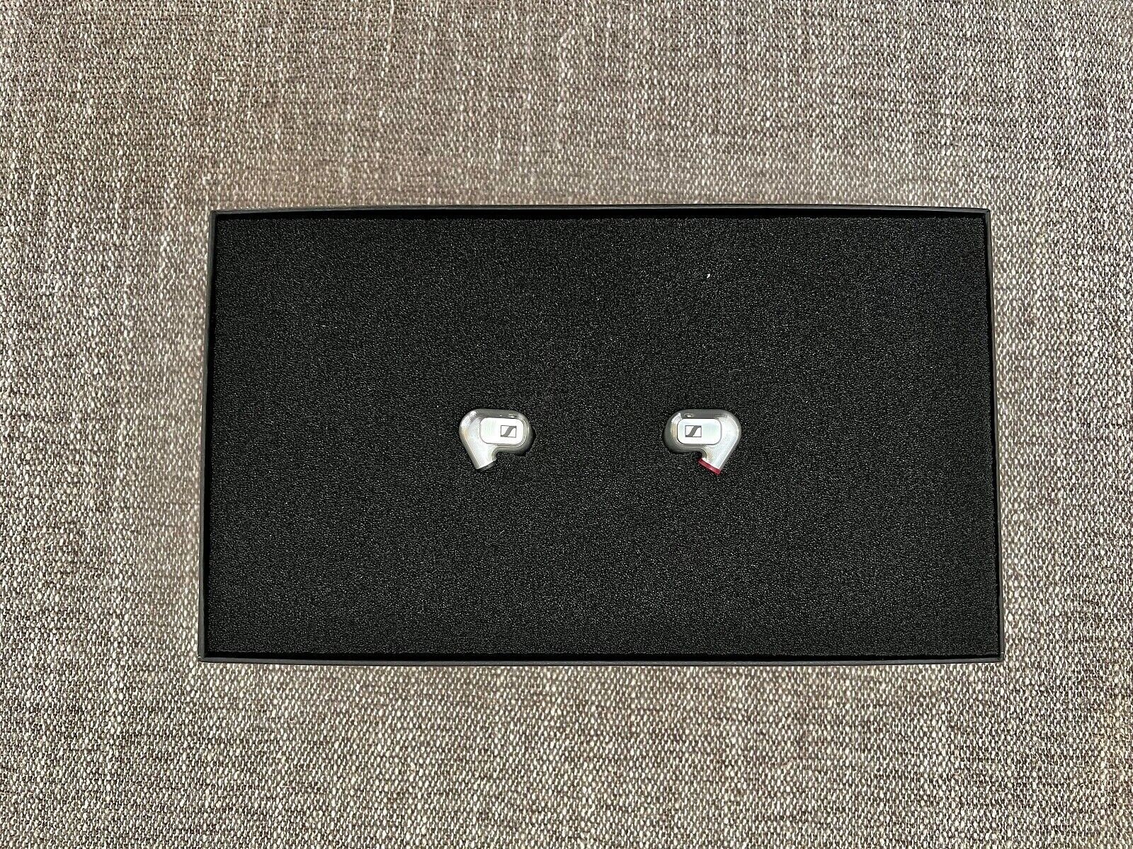Sennheiser IE 900 Audiophile in-Ear Monitors – TrueResponse Transducers with X3R