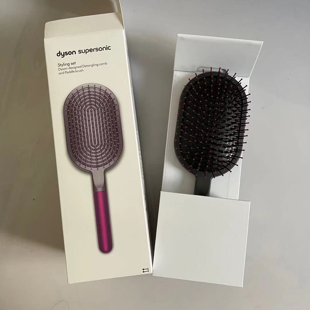 New Supersonic Styling Set; Detangling Comb and Paddle Brush 969747-01