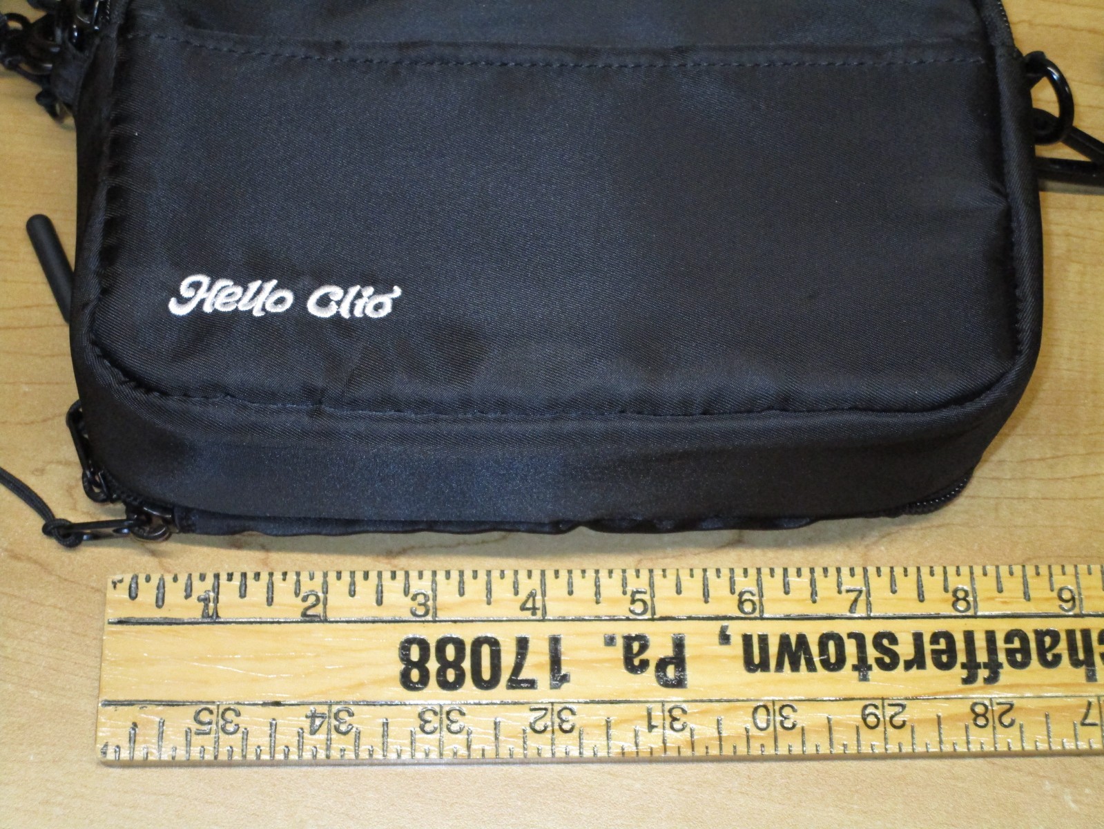 Hello Clio EReader Belt Bag Original Black Water Resistant Adjustable iPad mini