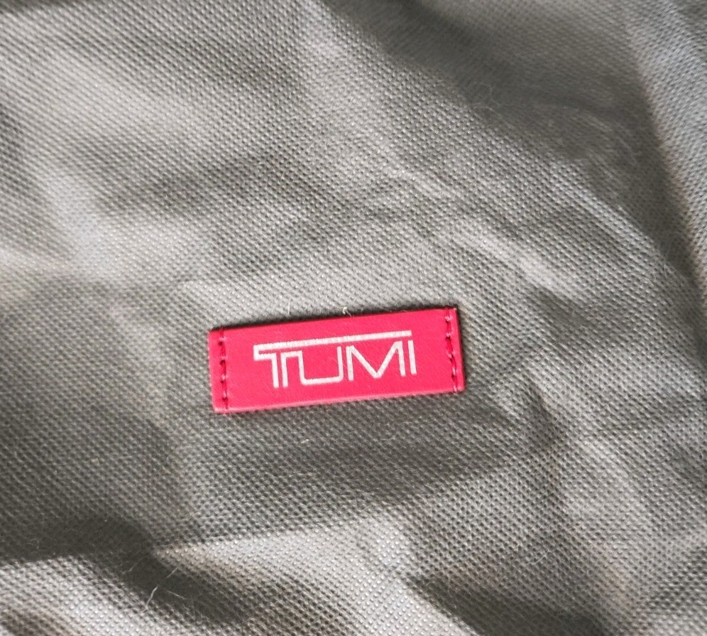 Tumi 22.5 ” x 21” Dust Bag Cover with Drawstring Closure – GRAY