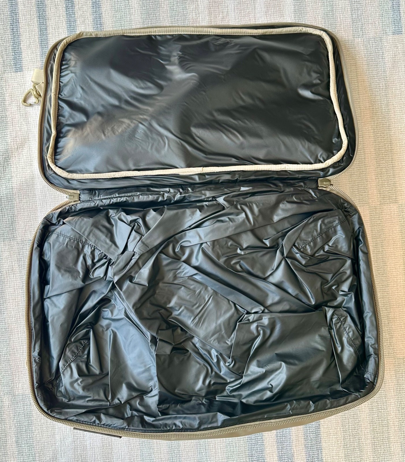 No Reception Club – The Hideaway Carry-On Duffel – Ofter sold out or waitlisted