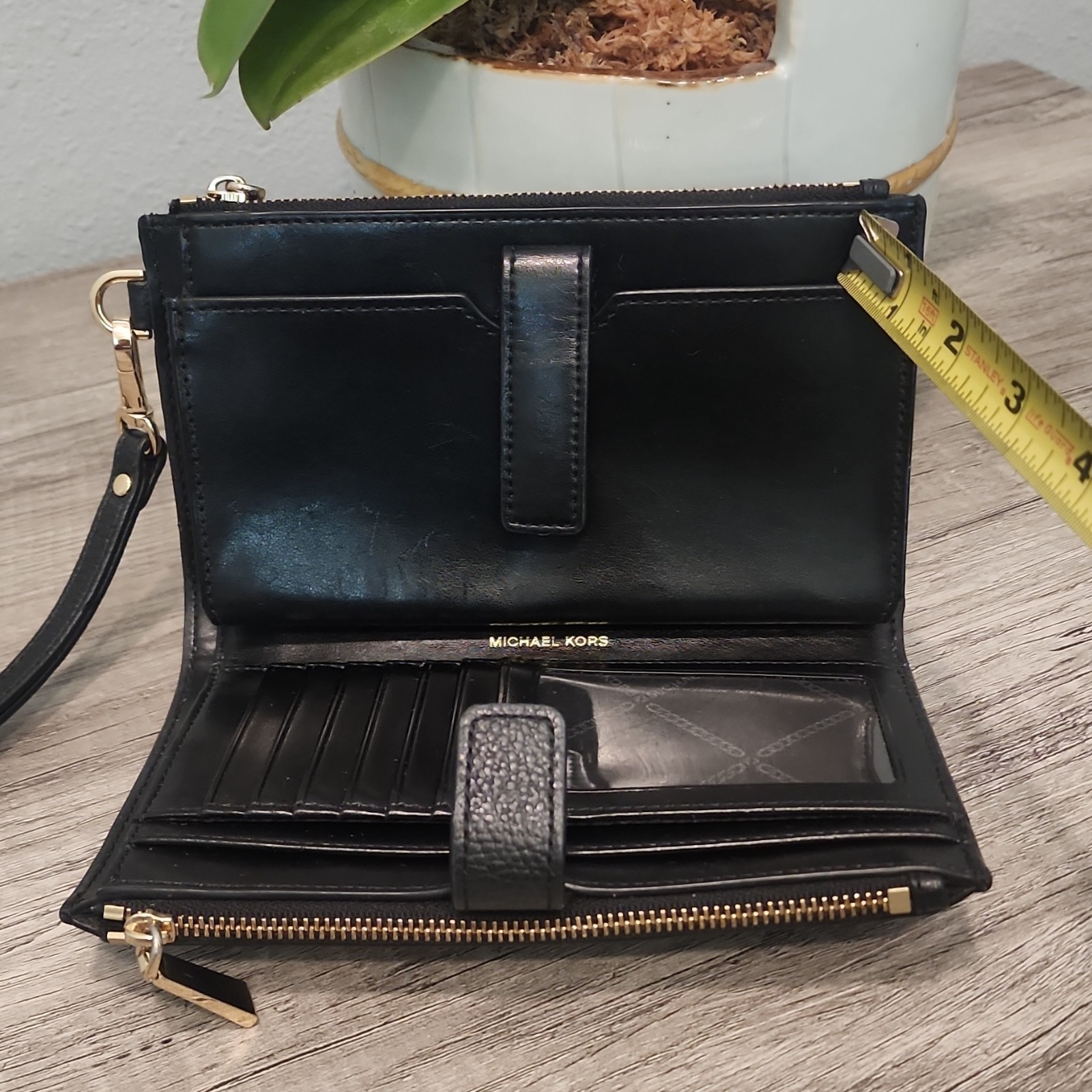 Michael Kors Black Wristlet Wallet Gold Hardware Multiple Card Slots Logo