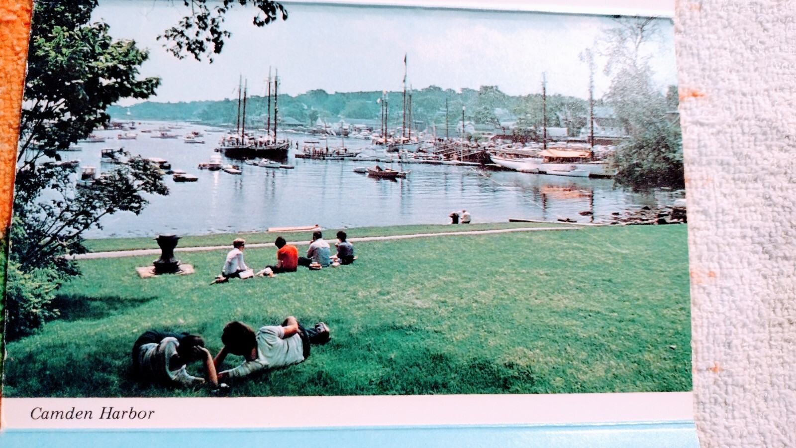SCENIC PHOTO POST CARD FOLDER the Restless Sea MAINE
