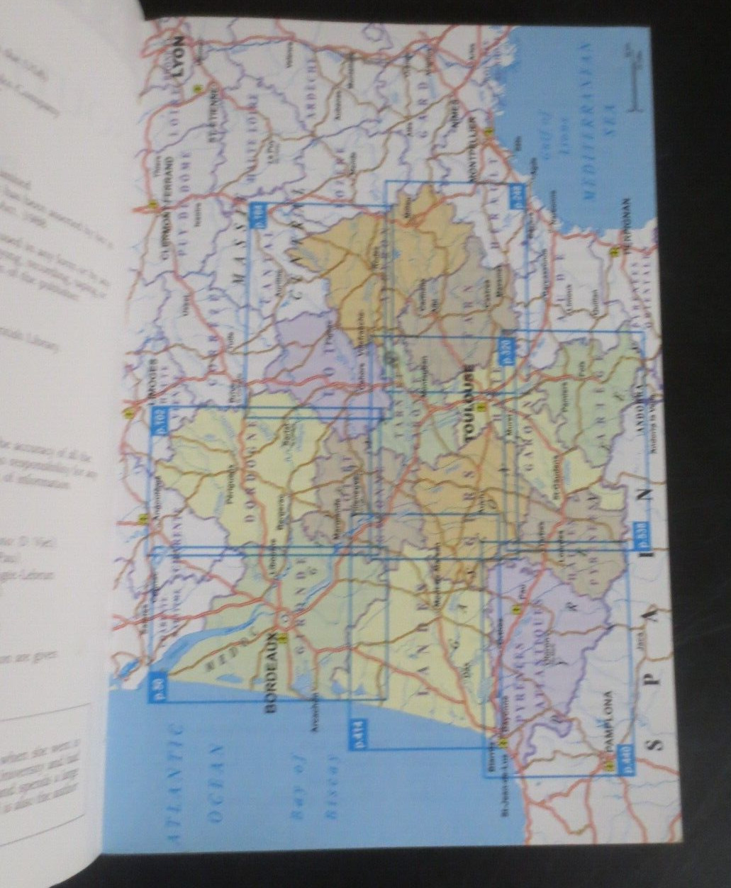 BLUE GUIDE SOUTHWEST FRANCE 3RD EDITION 2006 PAPERBACK BOOK 647 PGS 8 X 5 INC