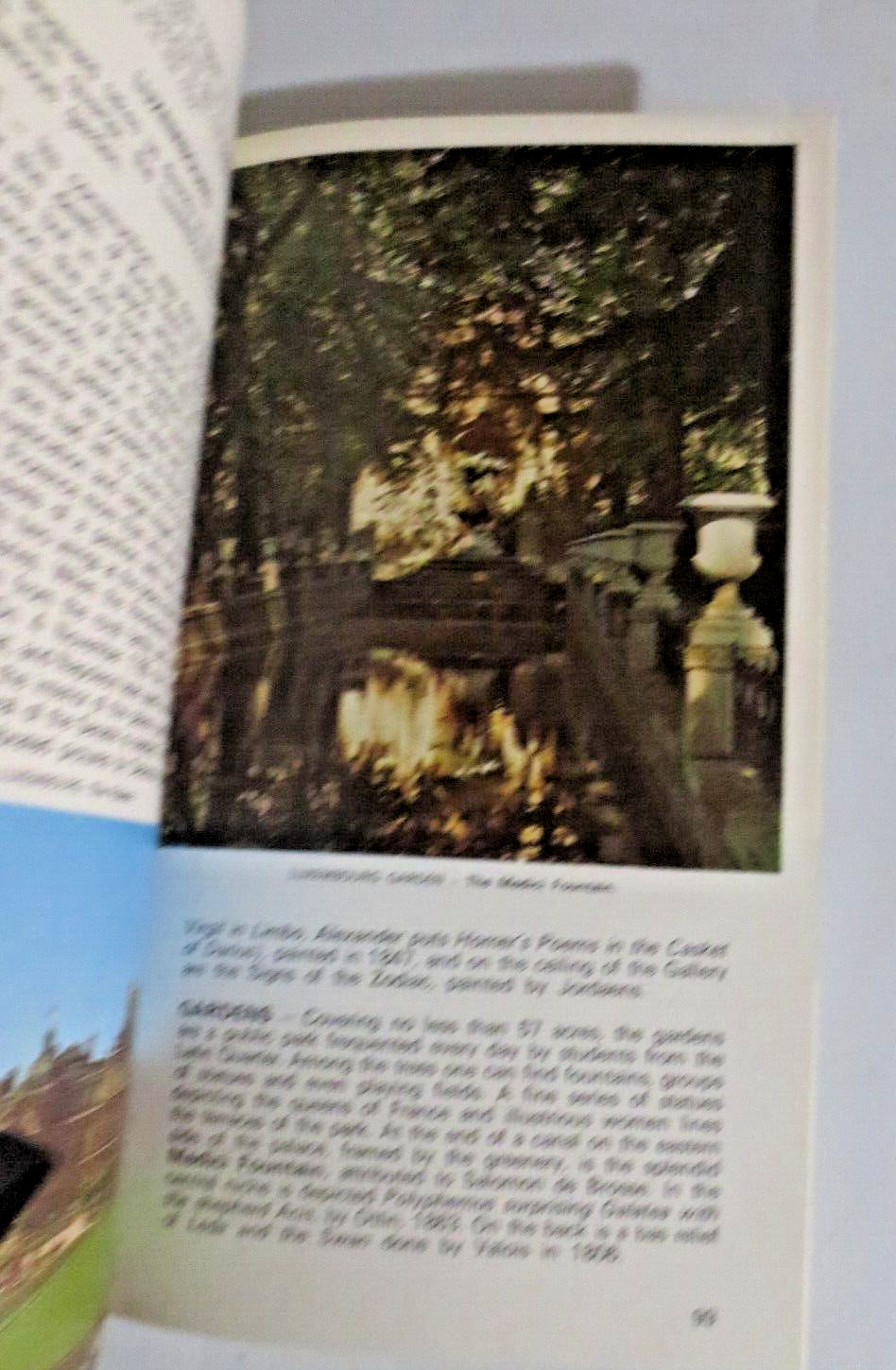 BONECHI COMPLETE GUIDE FOR VISITING PARIS PAPERBACK 156 PGS 8 X 4.5 INCHES 1986