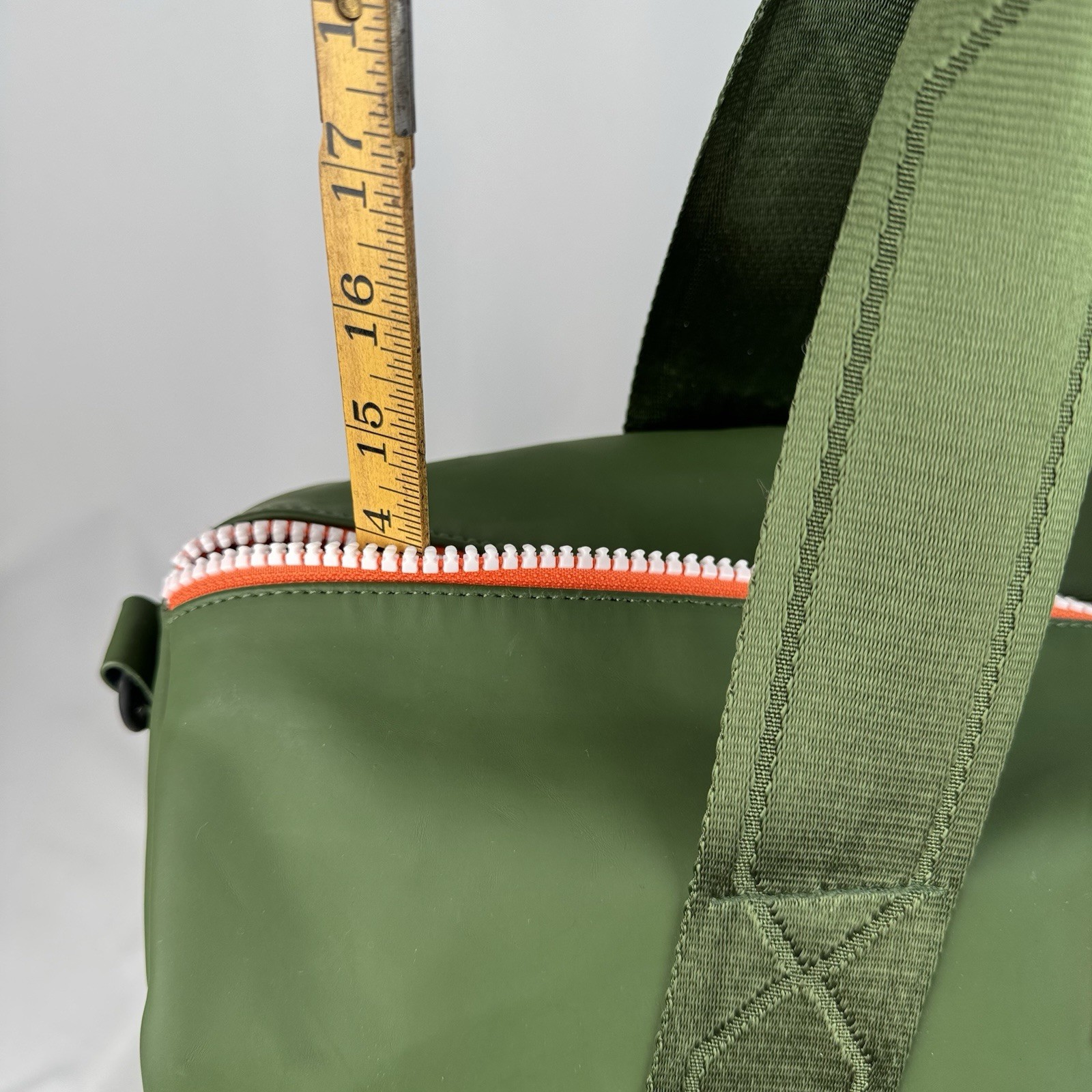 Hunter X Target Large Green Weekender Duffle Bag 20x14x10” Pockets PVC