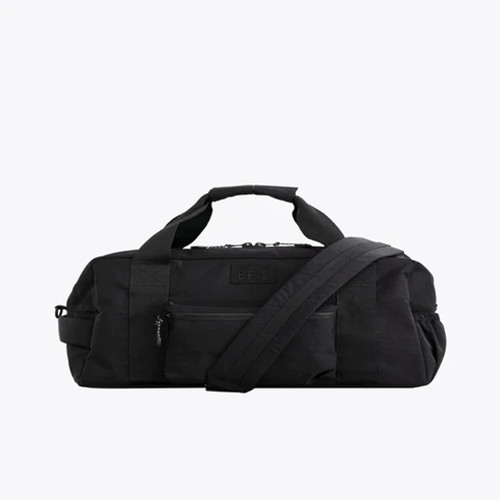 BEIS NWT Convertible Sport Duffle Backpack Bag in Black