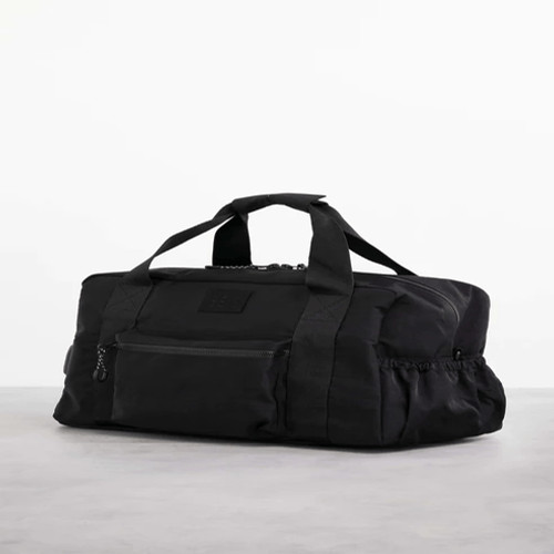 BEIS NWT Convertible Sport Duffle Backpack Bag in Black