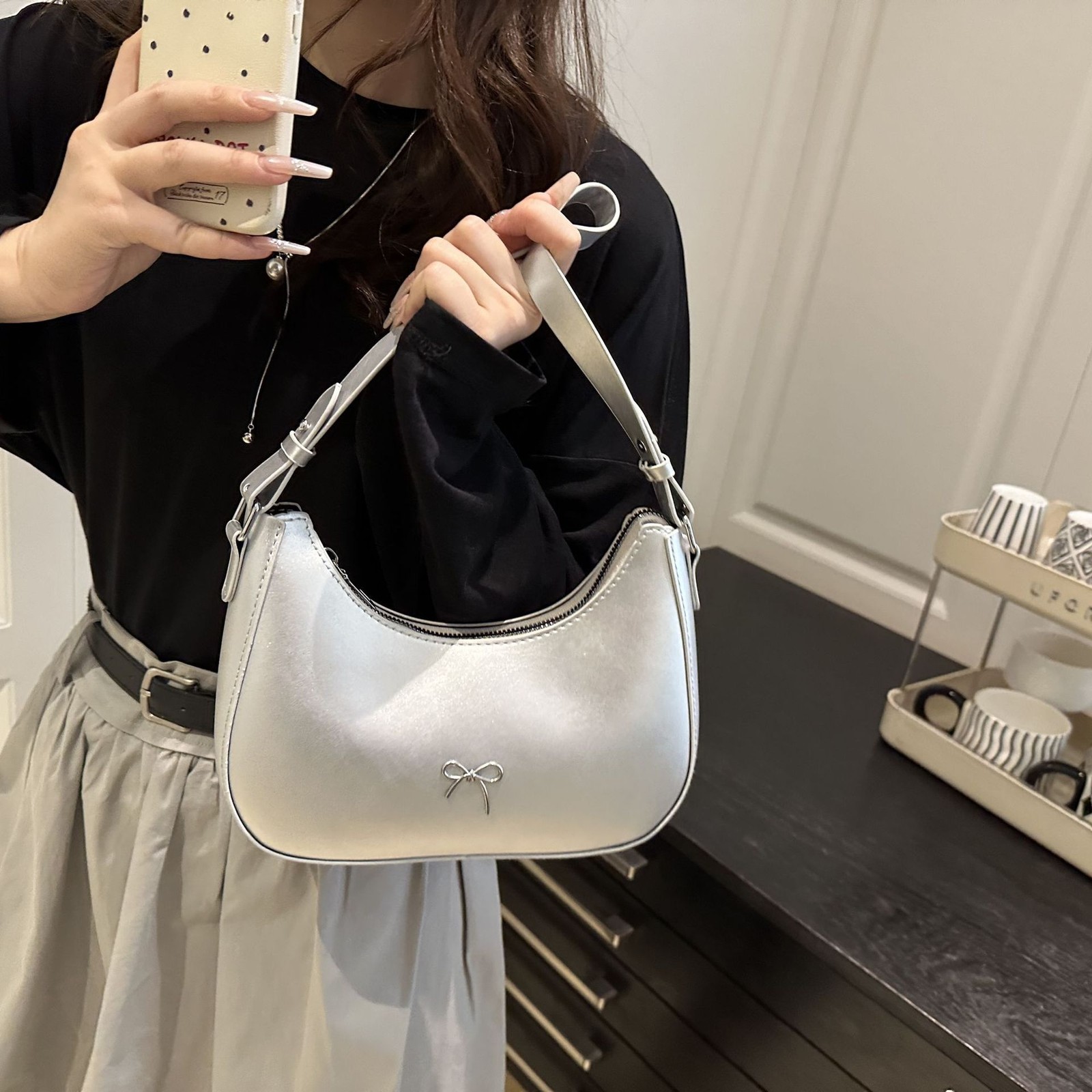women in fashion online celebrity high-end bags for niche design crossbody bags