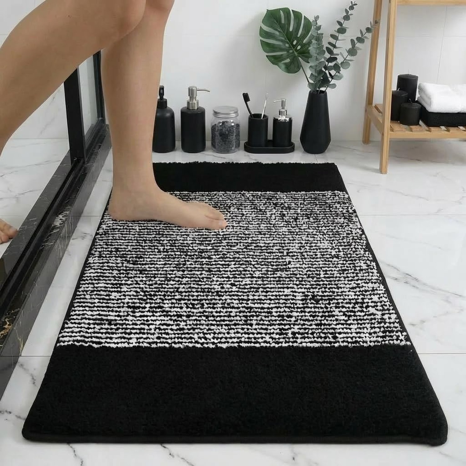 Bathroom Mat 32×20, Soft Absorbent Striped Bath Mats, Machine Washable Microf…