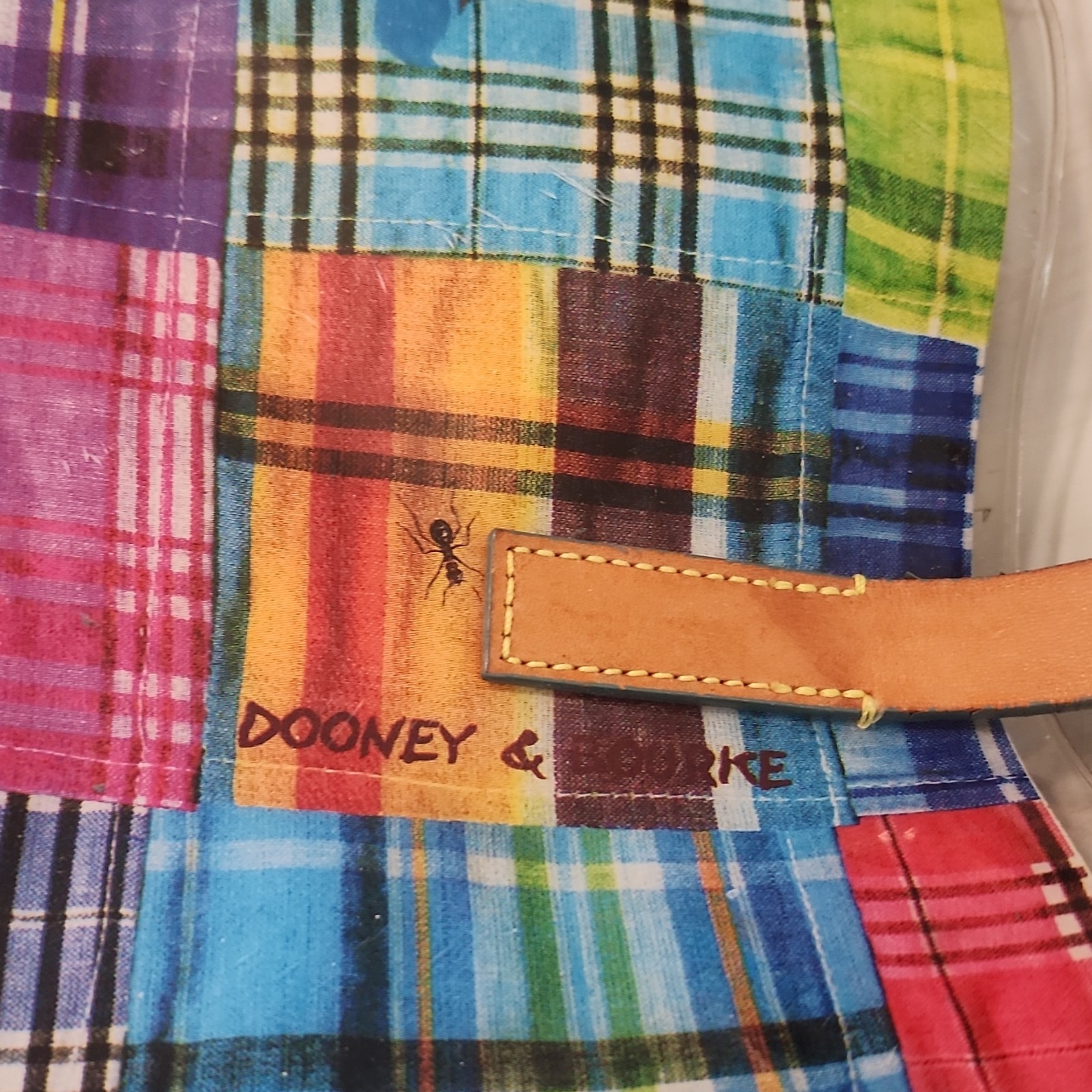 Dooney & Bourke Multicolor beach Tote Handbag vinyl with free pouch Rare Large