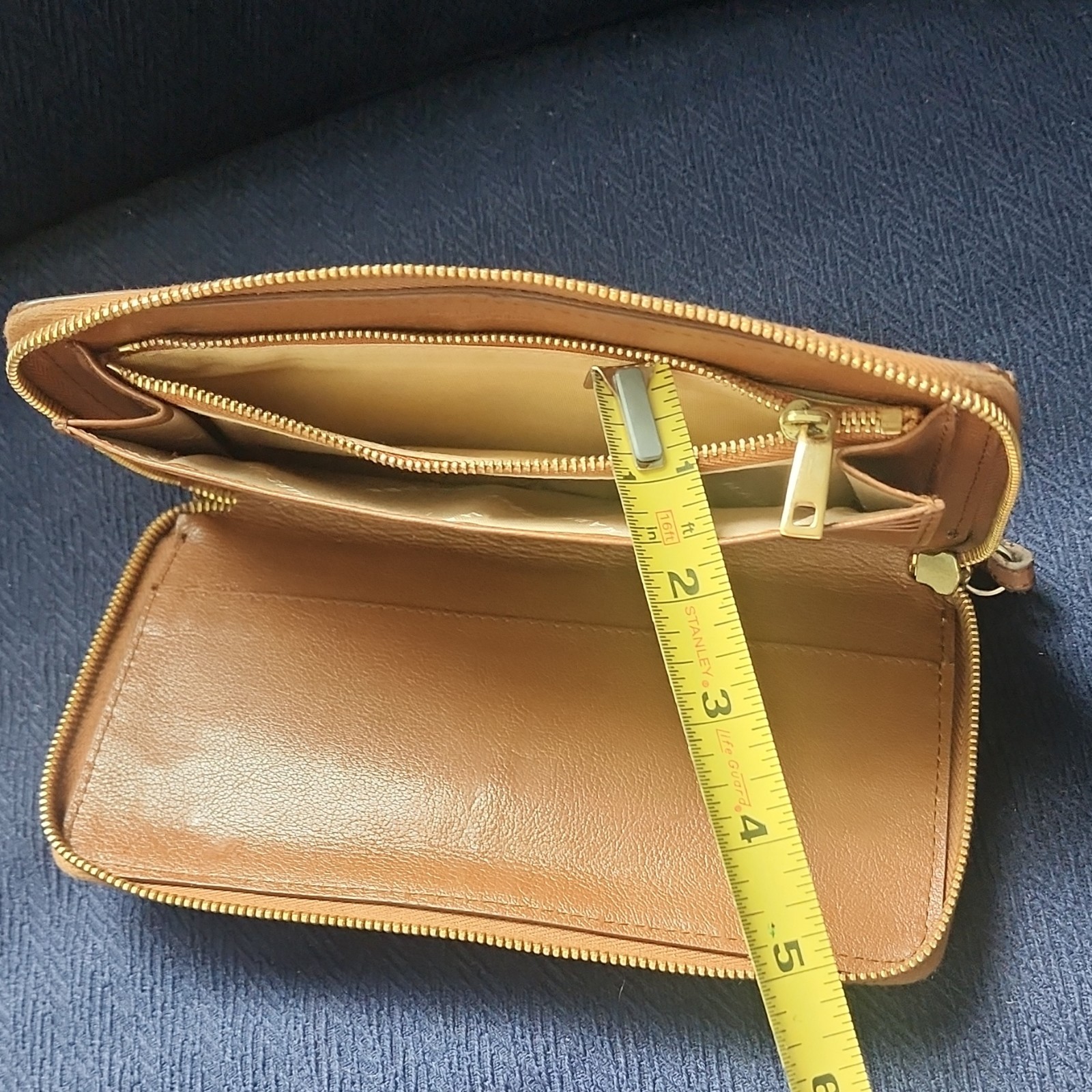 Marc Jacobs Brown Leather Wallet Zip Closure Credit Card Slots ITALY