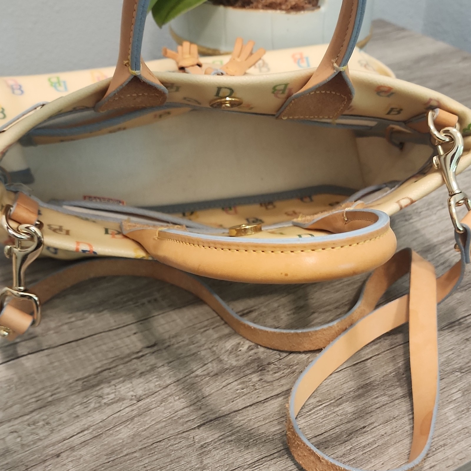 Dooney & Bourke Monogram Satchel Cream Multicolor Strap & matching coin wallet