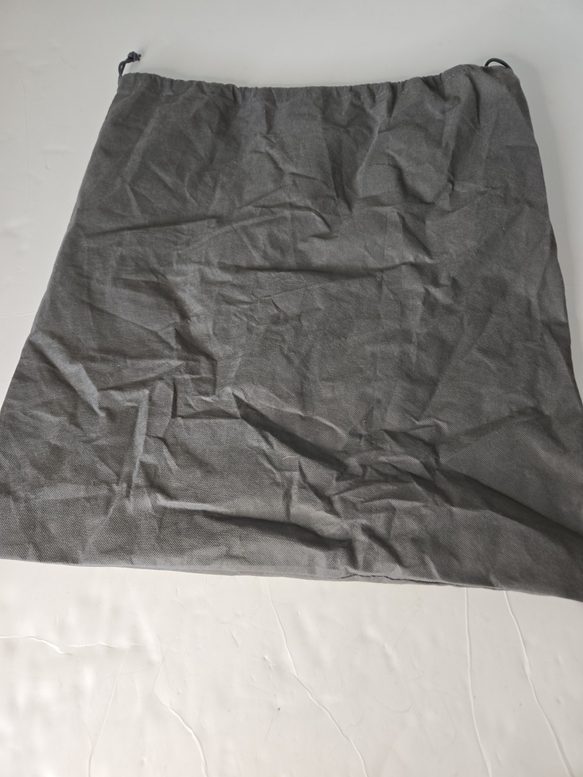 Tumi 22.5 ” x 21” Dust Bag Cover with Drawstring Closure – GRAY