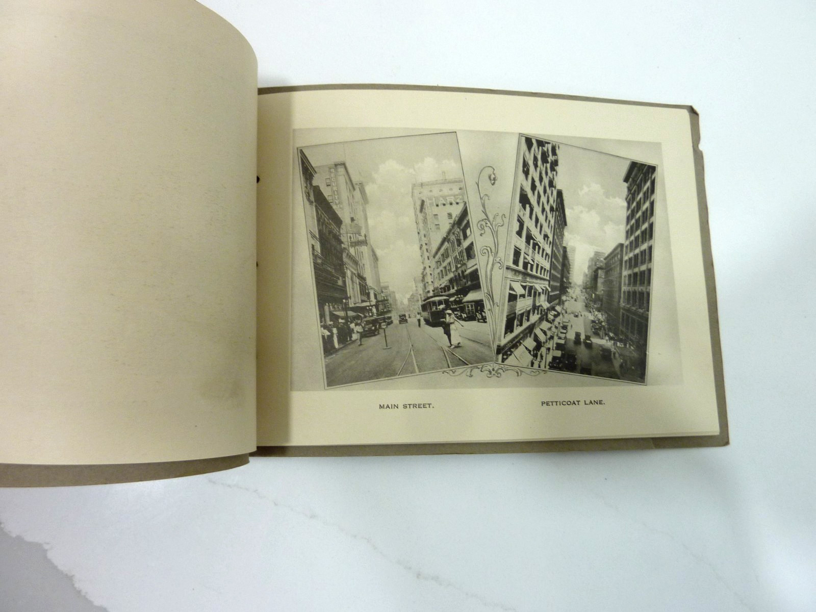 Glimpses in and around Kansas City Missouri Published by Fred Harvey