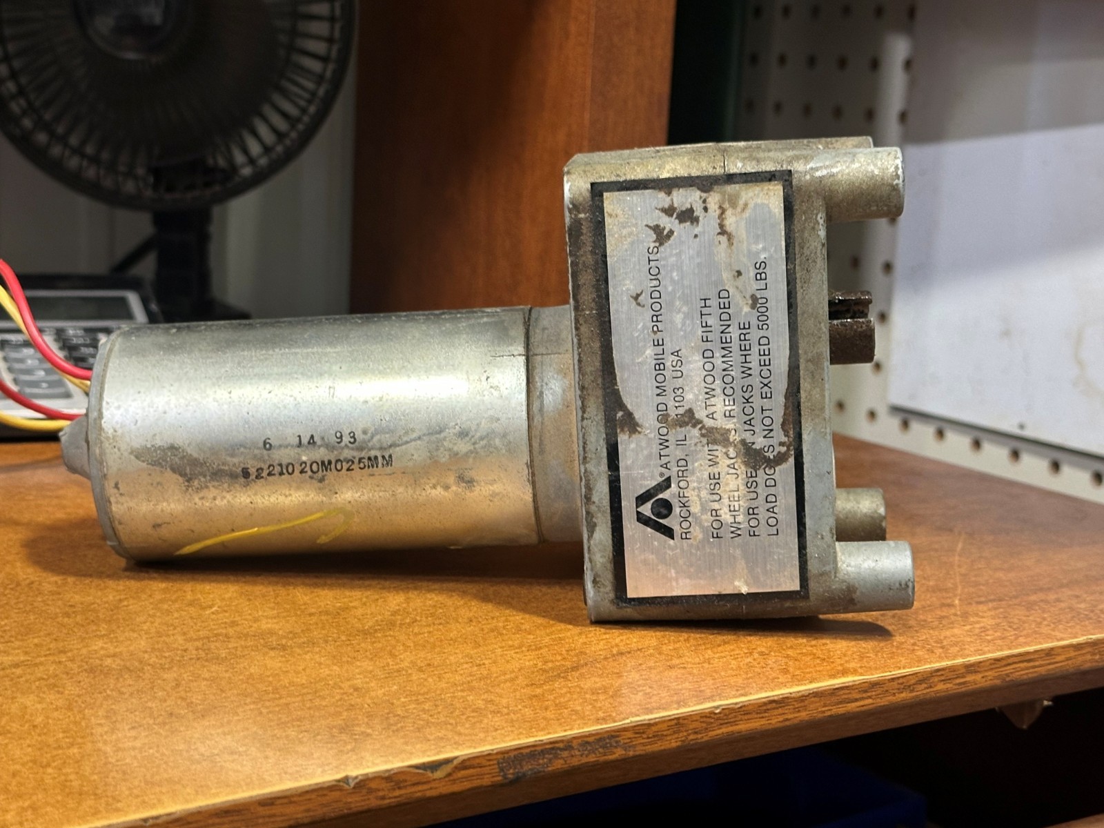 Used Atwood Landing Gear Electric Motor,12VDC – 5221020M025MM (BR)
