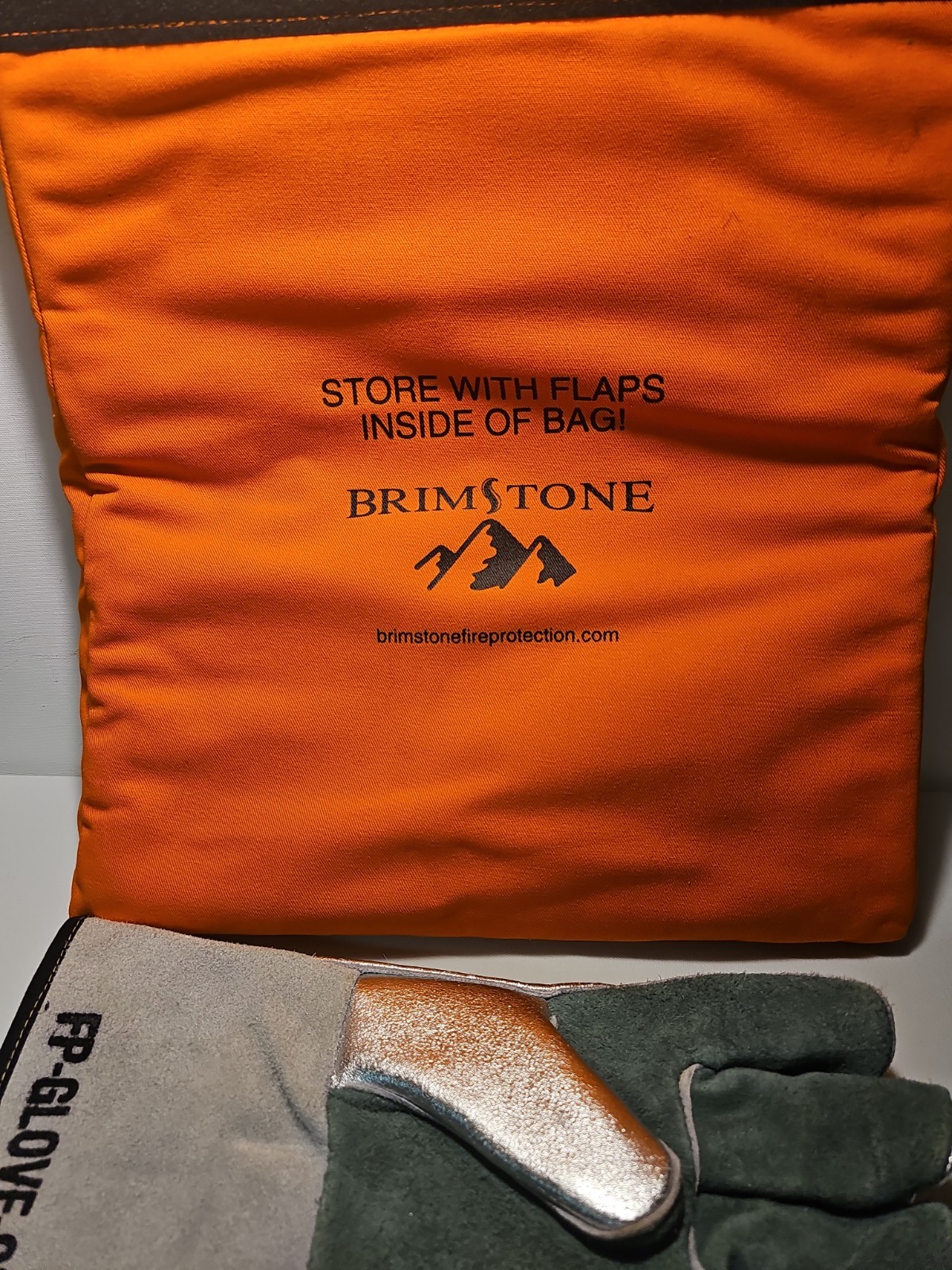 Brimstone Laptop Bag Fire Containment Bag WITH GLOVES pre owned SN33808