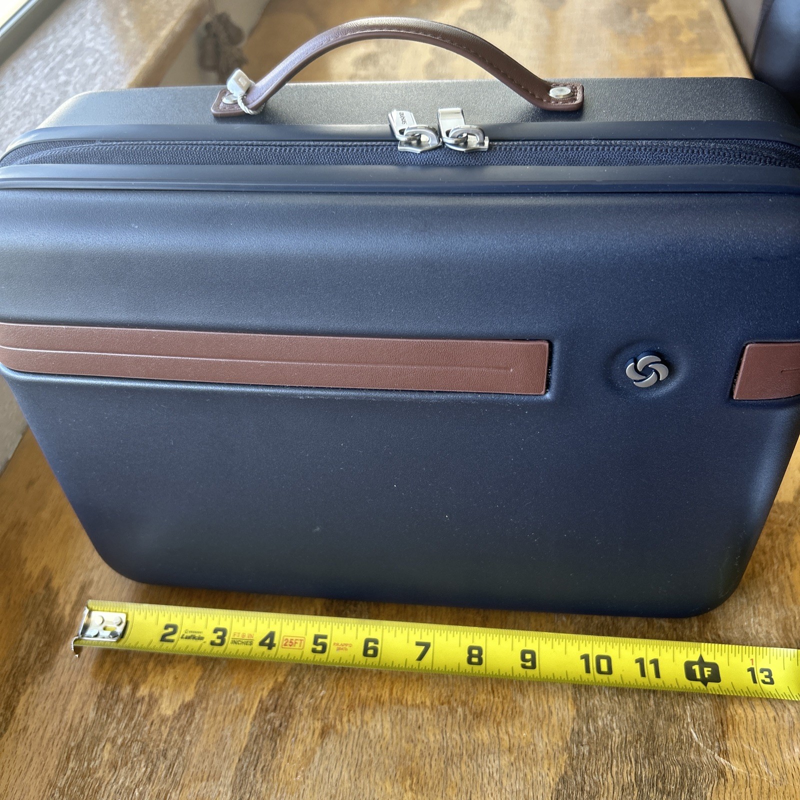 Samsonite Virtuosa Hardside Train Case Crossbody Travel Strap Makeup Sling Bag