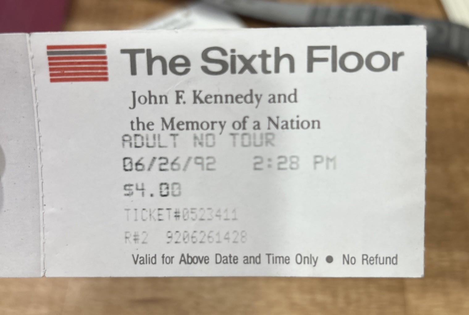 ADMISSION TICKET STUB to THE SIXTH FLOOR MUSEUM AT DEALEY PLAZA Dallas JFK NM-MT