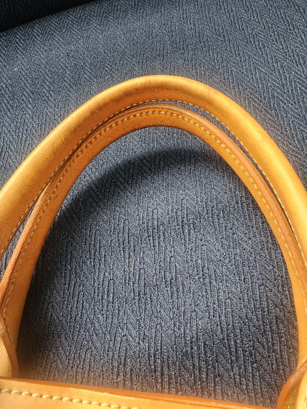 Dooney & Bourke Tan Satchel Top Handle Bag Double Handles Alto Italy