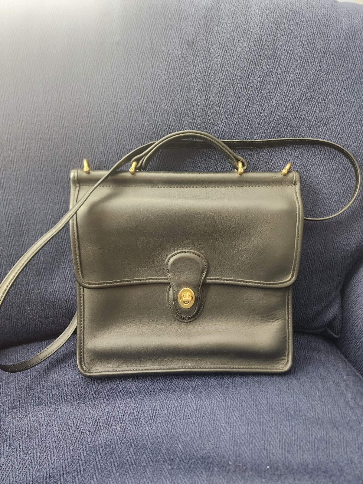Vtg Coach Black Willis 9927 Leather Crossbody Shoulder Turn lock Bag Made in USA