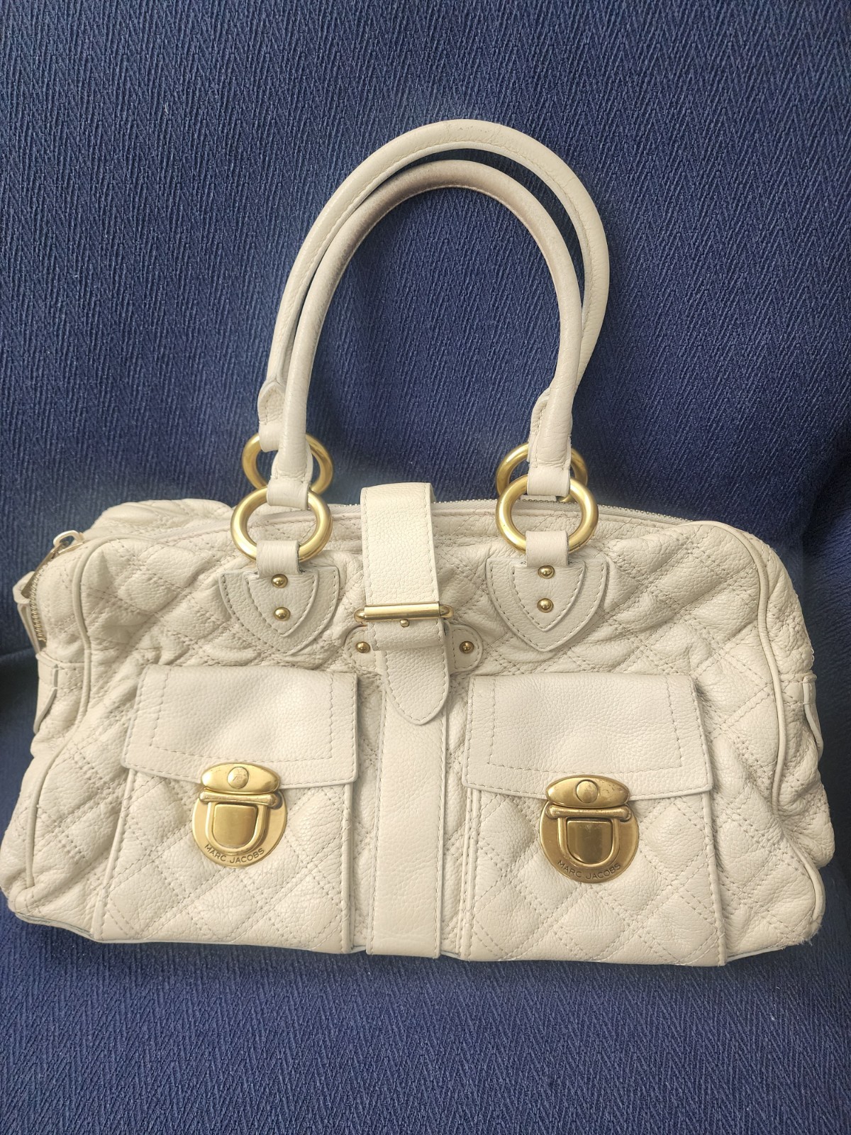 MARC JACOBS Quilted Pebbled Leather Suede Lining HANDBAG-PURSE- Free wallet