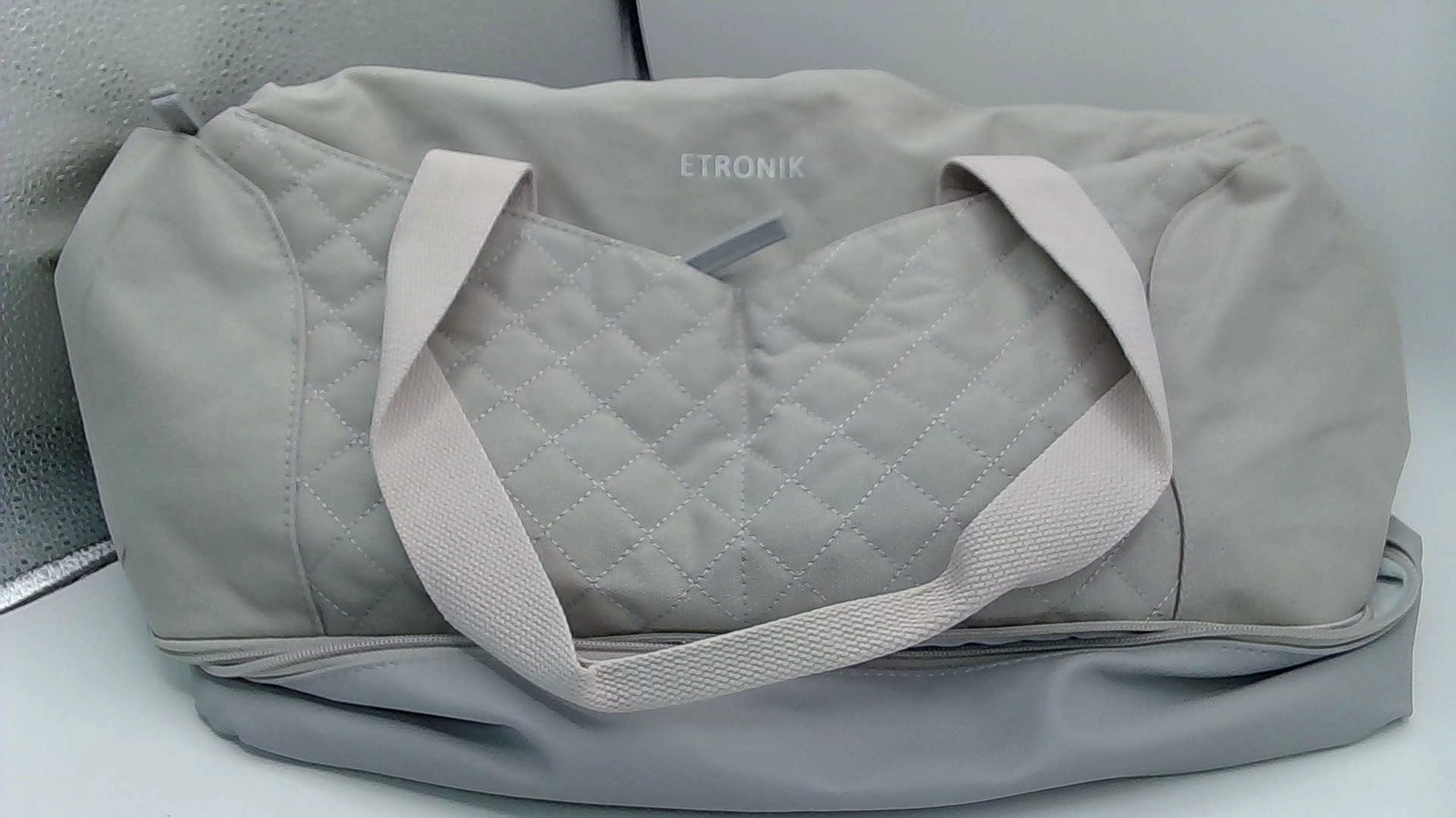 ETRONIK Gym Bags For Men Women, Grey Carry On Luggage