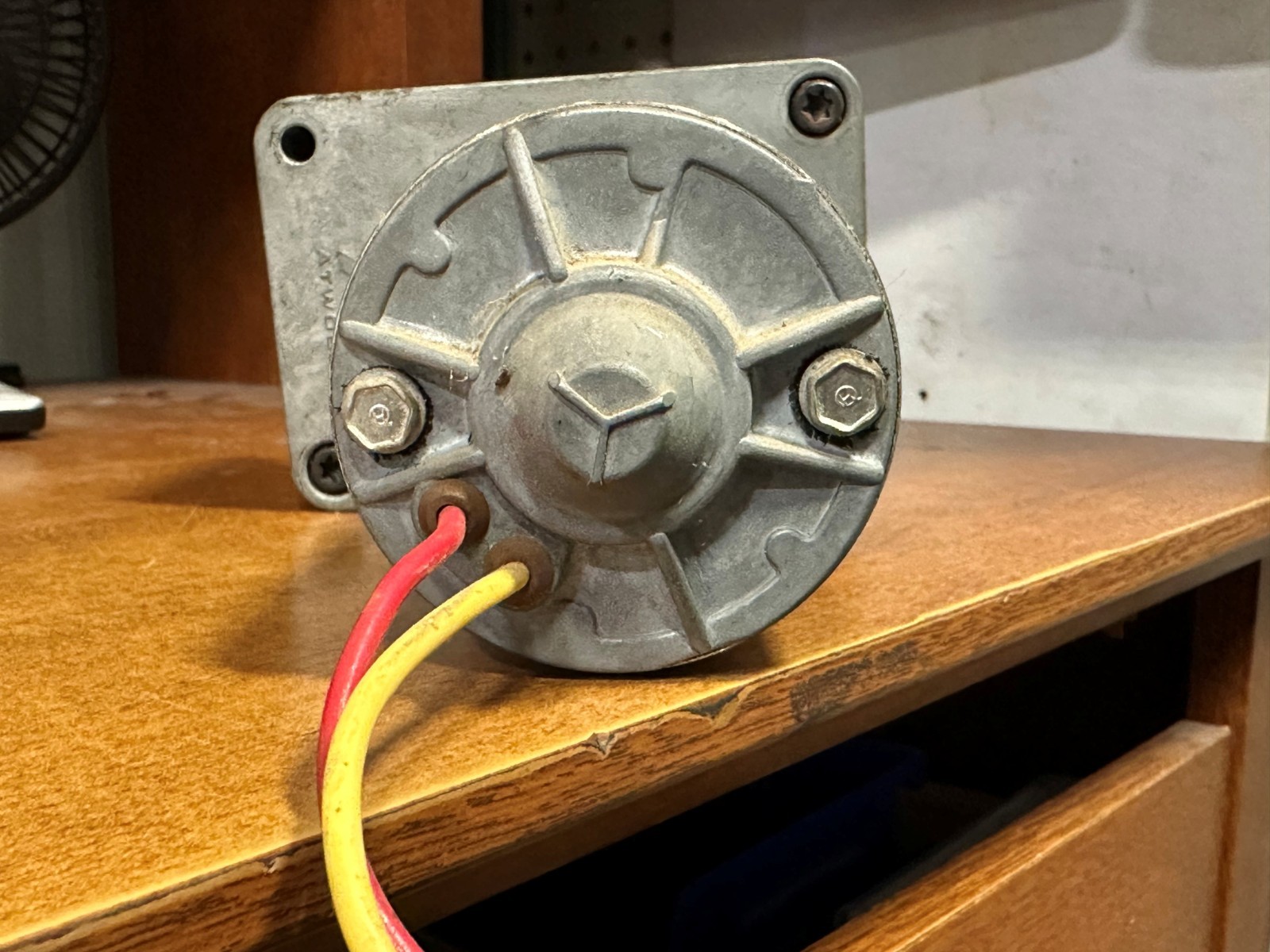 Used Atwood Landing Gear Electric Motor,12VDC – 5221020M025MM (BR)