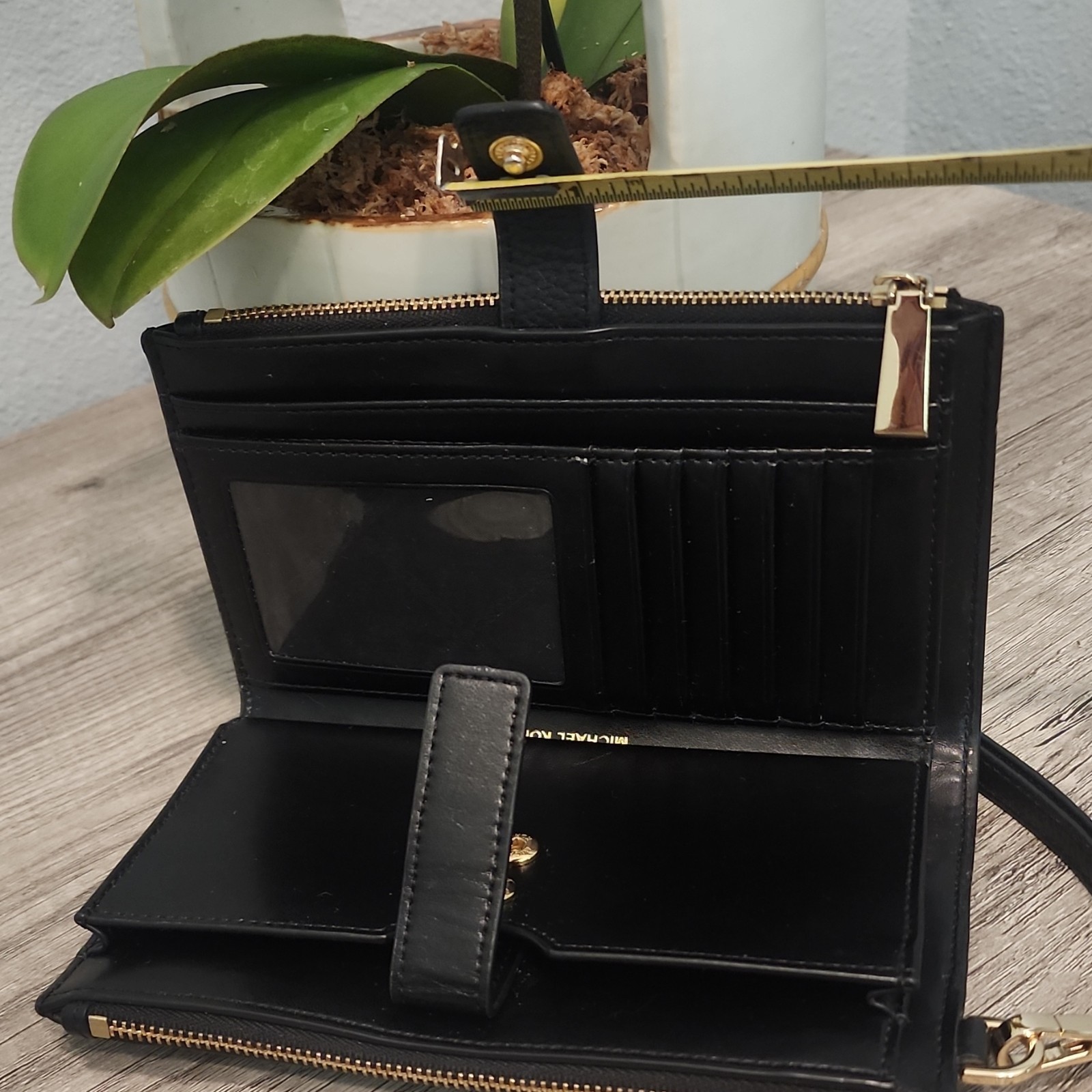 Michael Kors Black Wristlet Wallet Gold Hardware Multiple Card Slots Logo