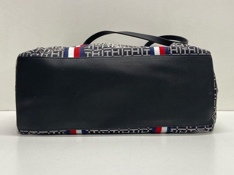 Tommy Hilfiger Canvas Travel Bag