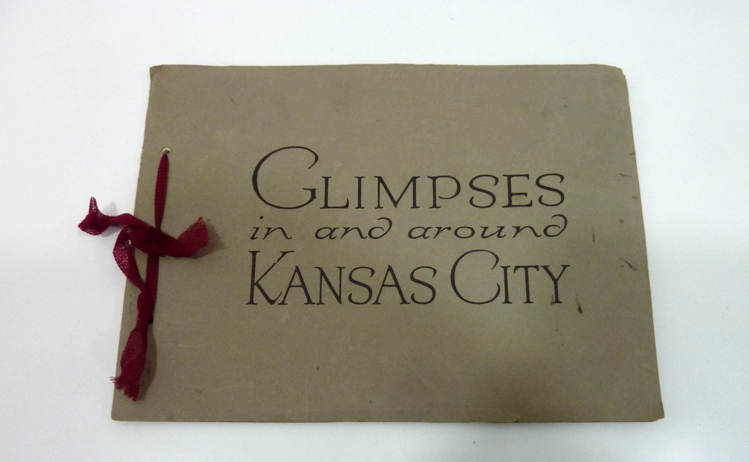 Glimpses in and around Kansas City Missouri Published by Fred Harvey