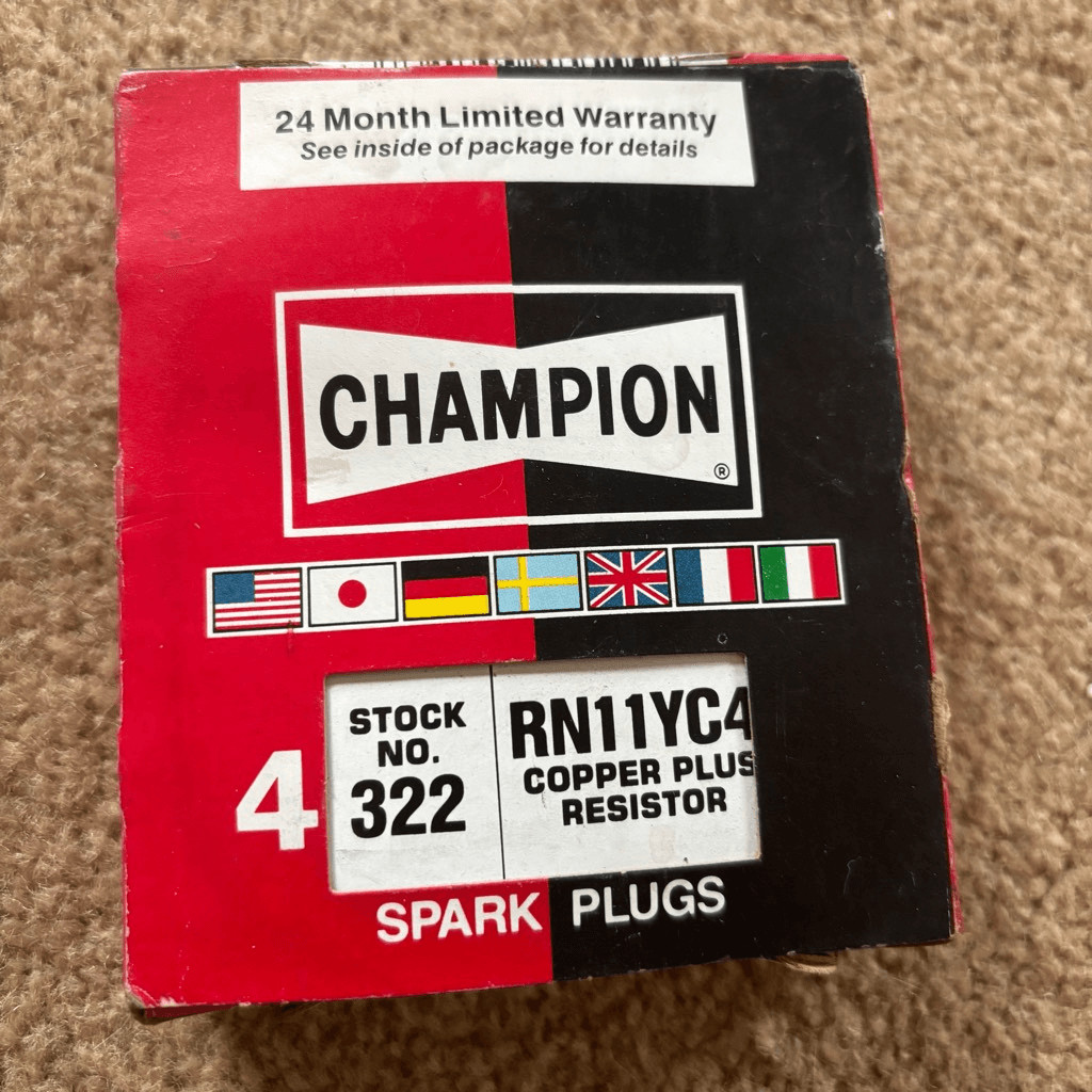 Champion Stock No. 322 RN11YC4 Copper Plus Resistor Box Of 4 Spark Plugs