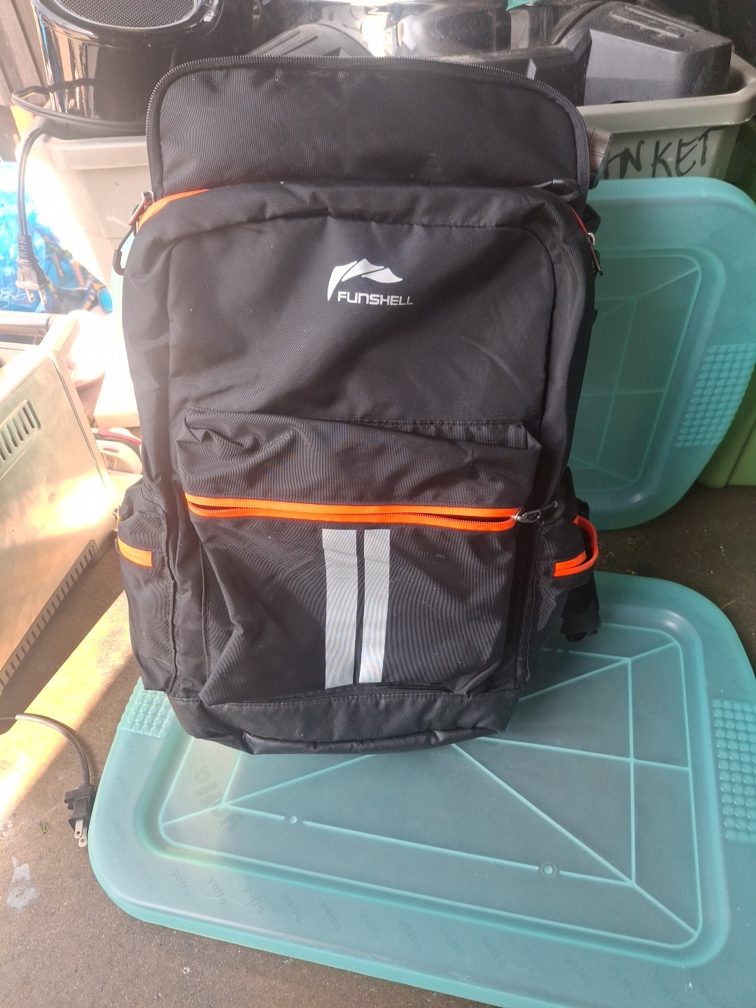Funshell Backpack Umbrella (Black 20 Inches )usb Loptop Pocket