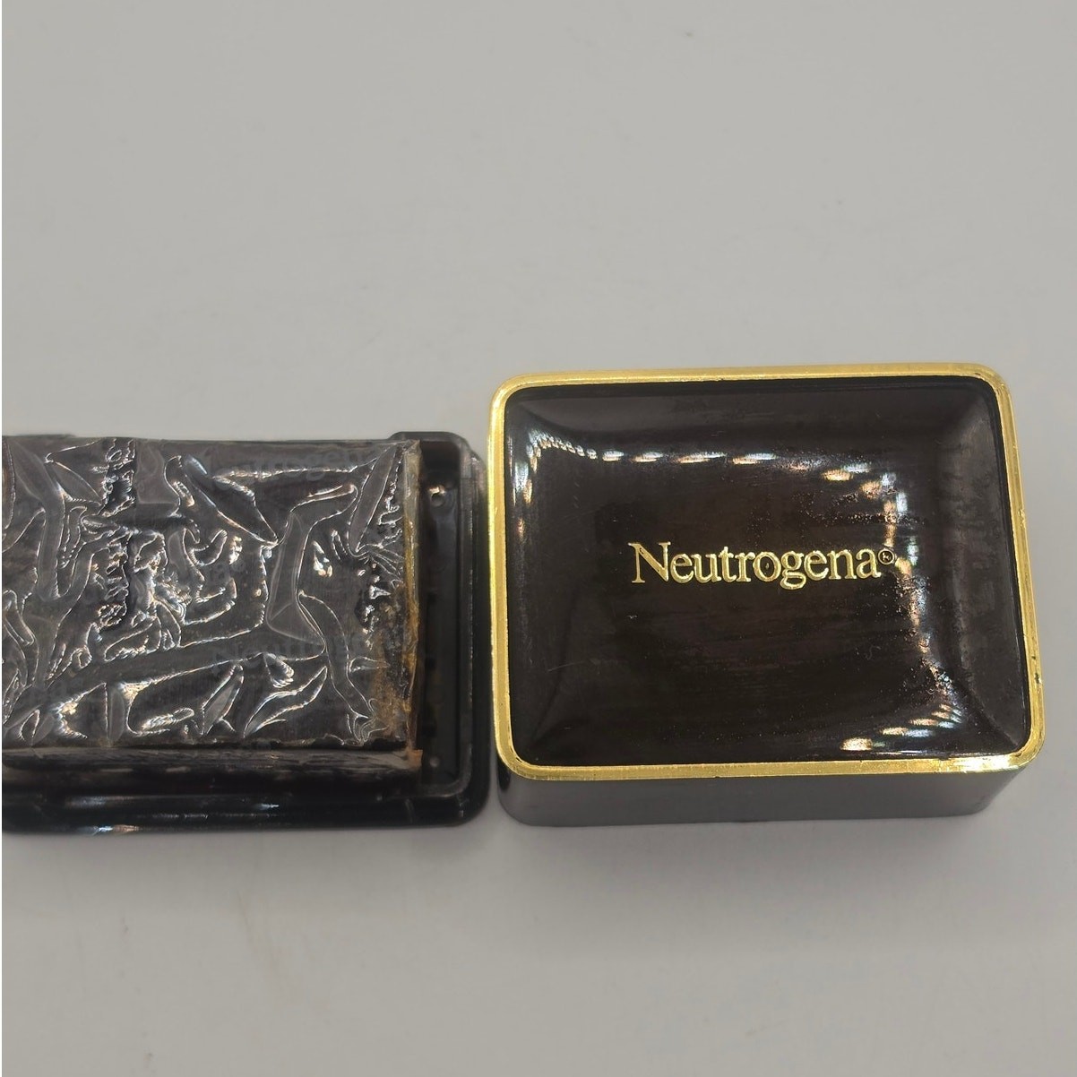 Neutrogena Travel Size Glycerin Soap & Travel Case Sealed Vintage 1.4oz