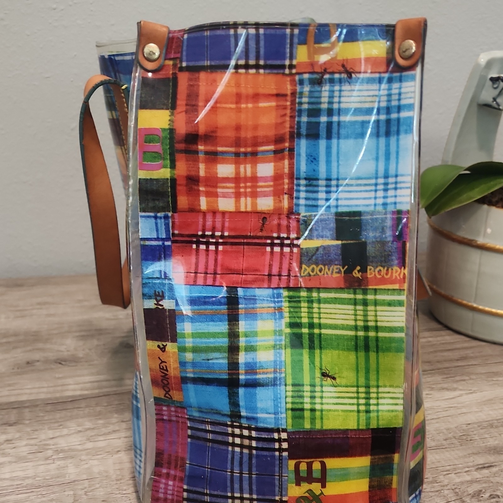 Dooney & Bourke Multicolor beach Tote Handbag vinyl with free pouch Rare Large