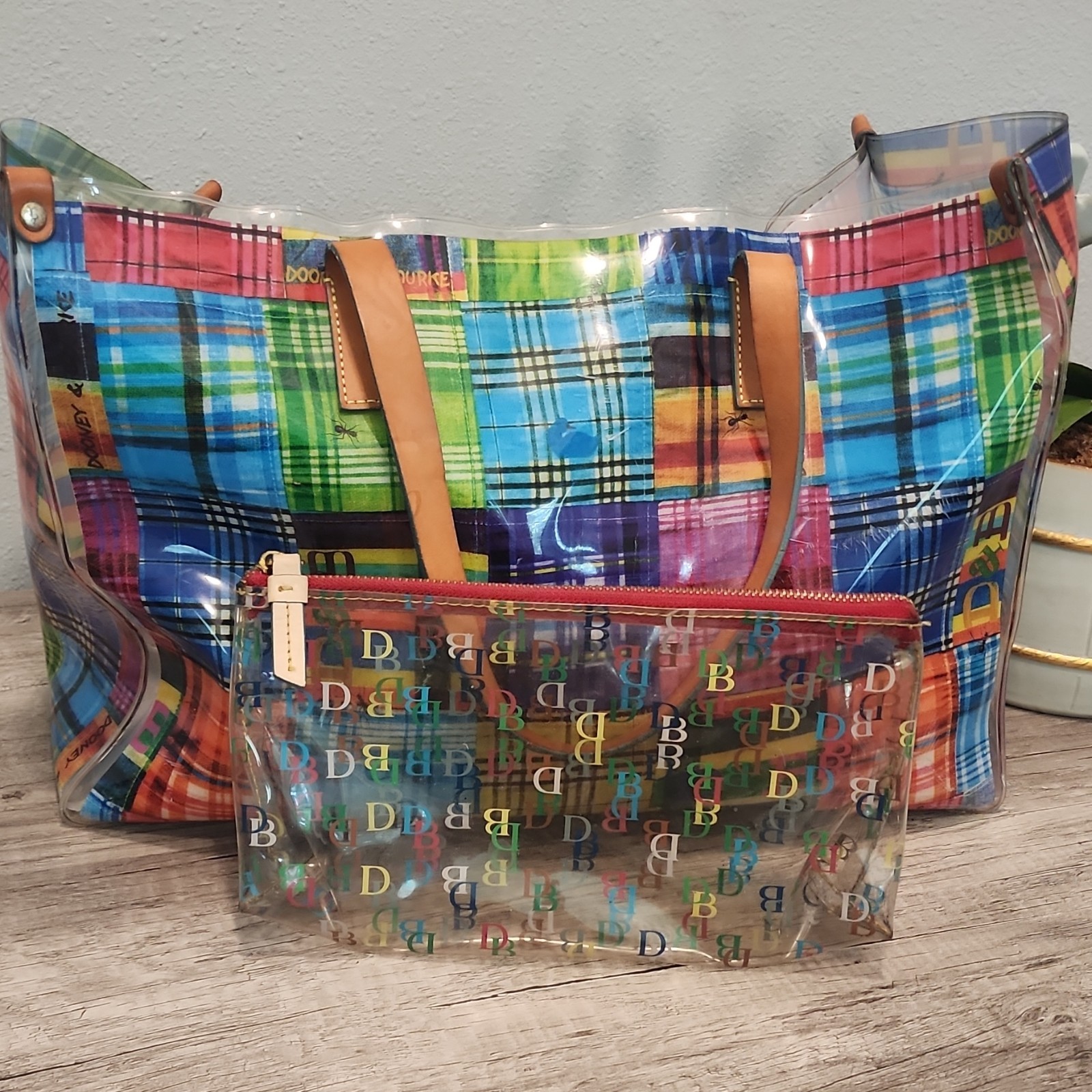 Dooney & Bourke Multicolor beach Tote Handbag vinyl with free pouch Rare Large