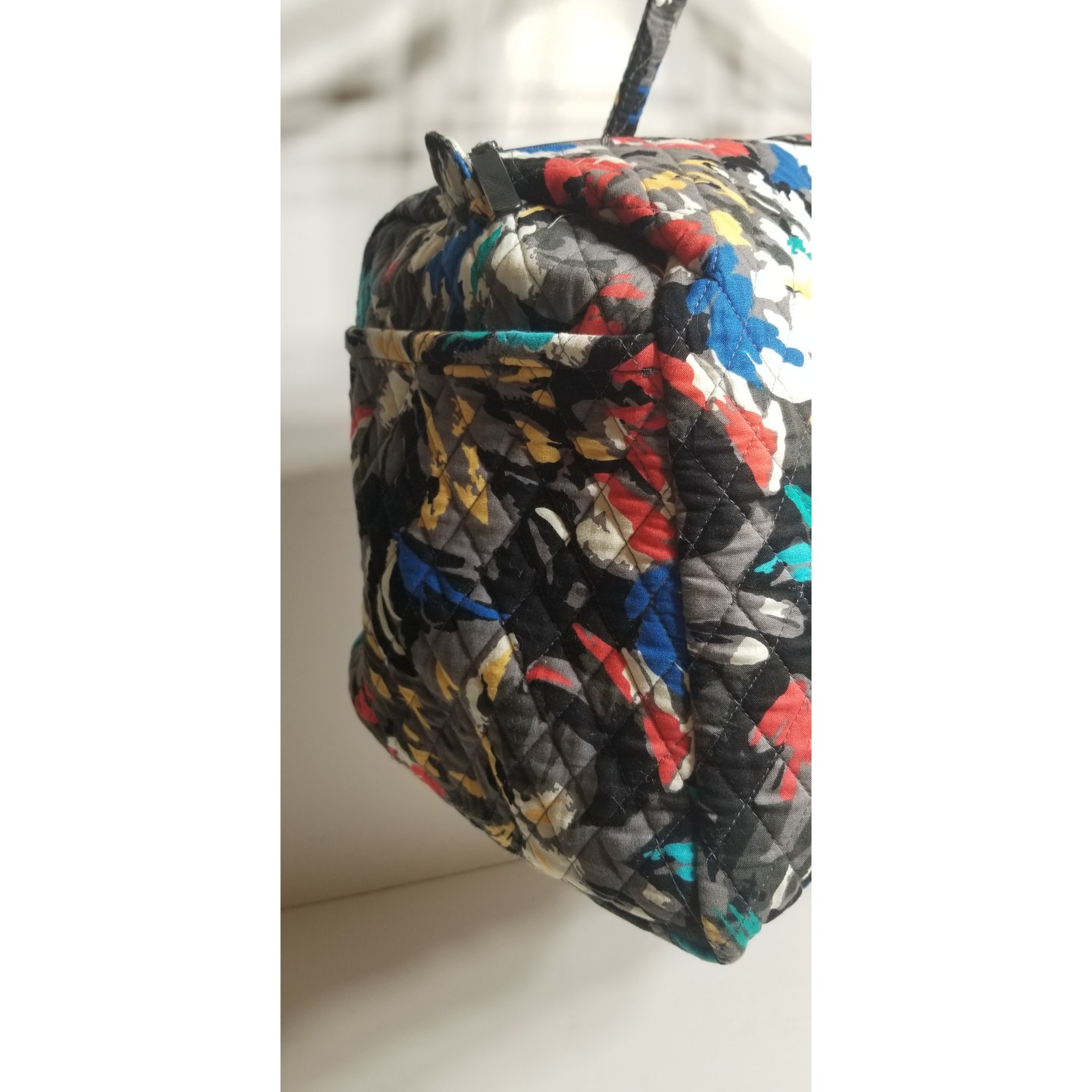 Vera Bradley large travel duffle bag 20x11x11