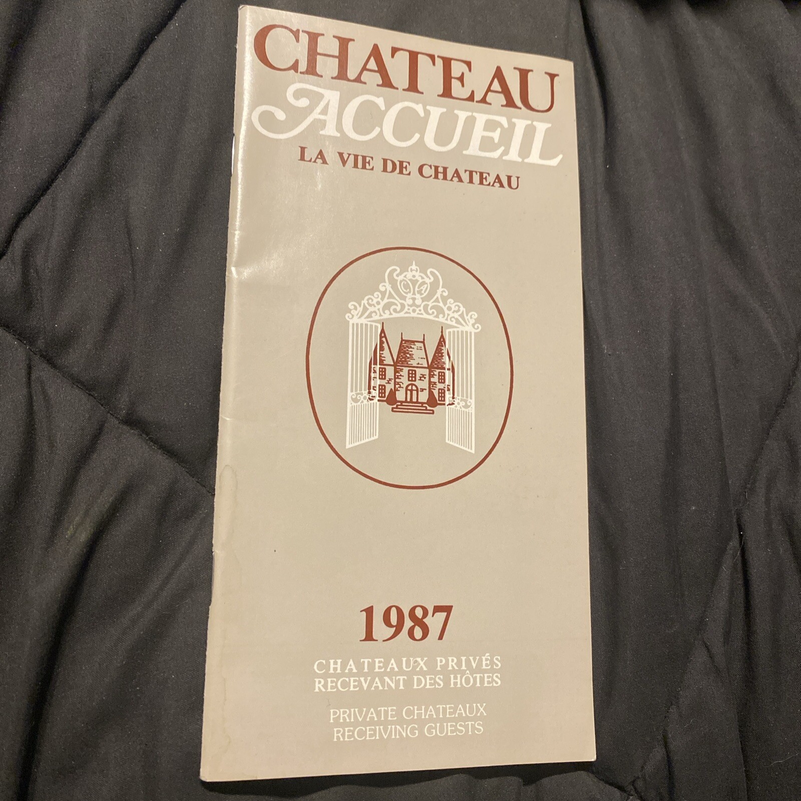 Chateau Accuiel 1987 Brochure