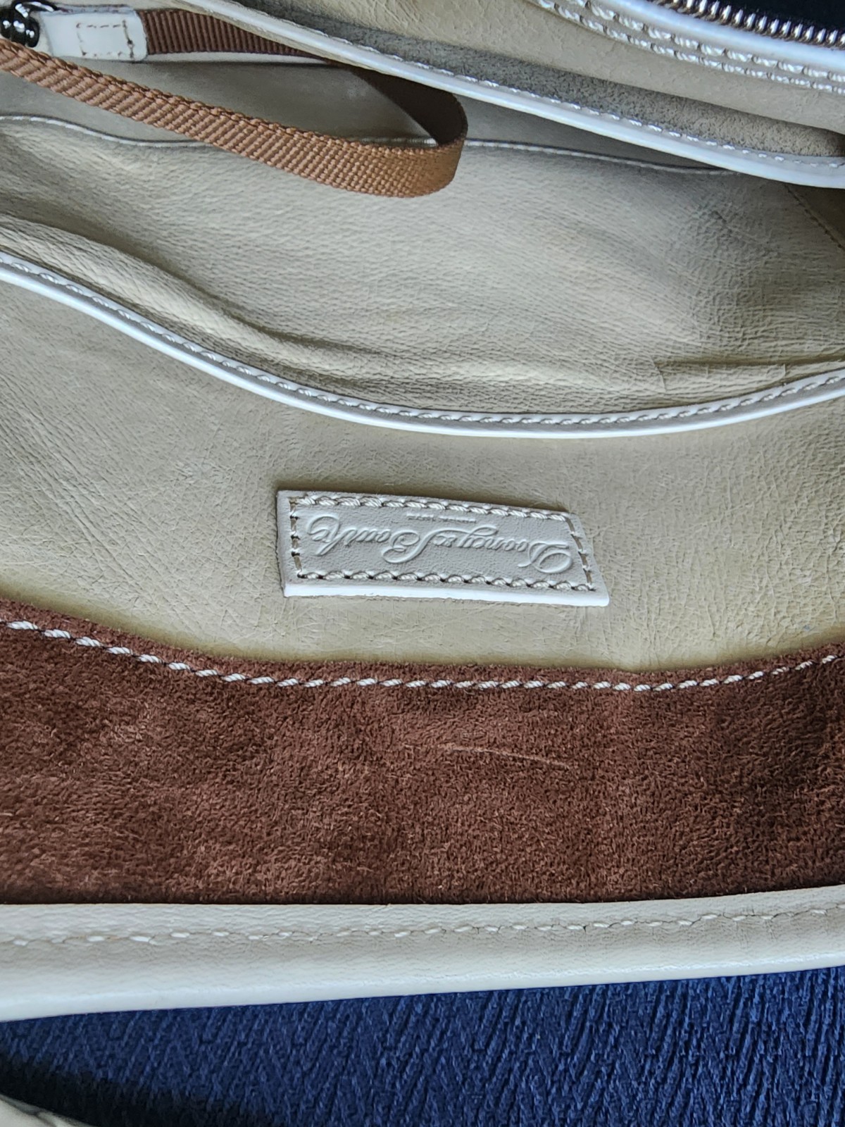 Dooney & Bourke Ivory Shoulder Bag Brown Adjustable Strap Pre-owned excellent